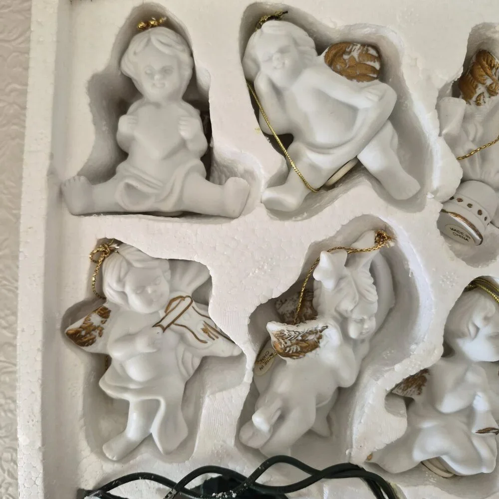 Vintage Lighted Porcelain Cherubs Strand Indoor Lights Set of 10 White Gold